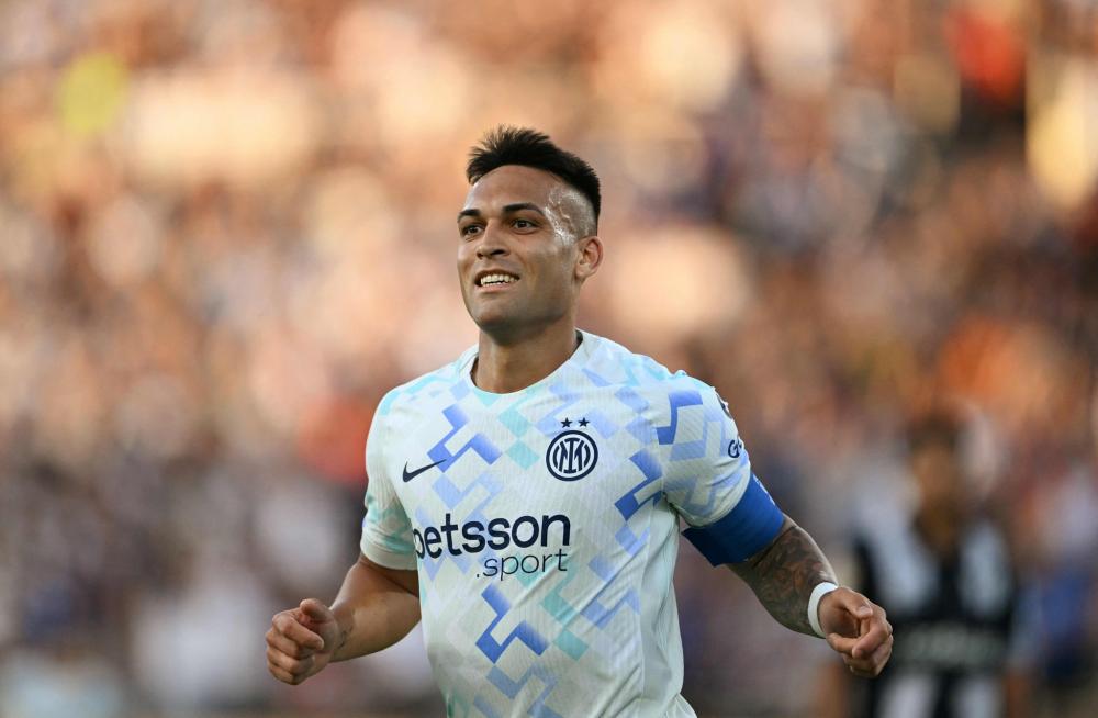 西甲半场：纳瓦罗、N.威廉姆斯建功，毕尔巴鄂2-0莱万特